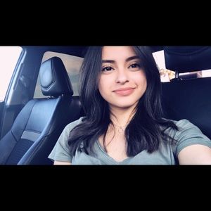 Meet your Posher, Kassandra